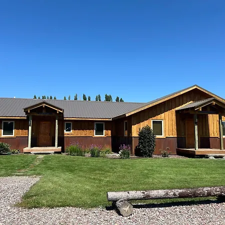 Explorer'S Basecamp Kalispell Exterior photo