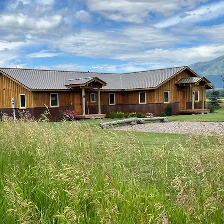 Explorer'S Basecamp Kalispell Exterior photo